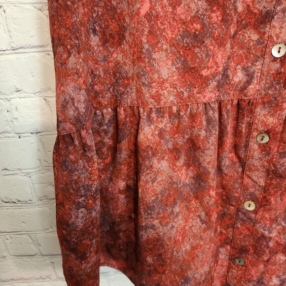 NWOT LOGO by Lori Goldstein Stretch Woven Button Front Blouse Crimson Women's S - Picture 3 of 9
